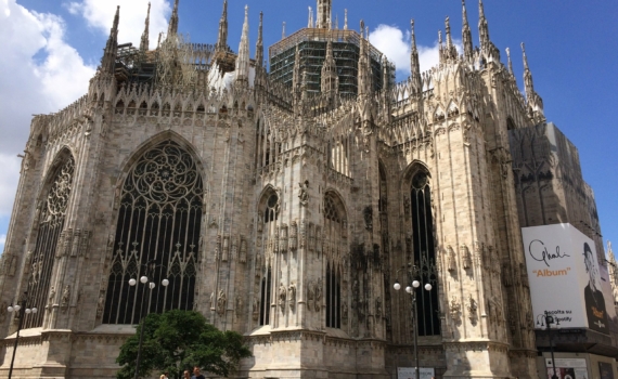 Не стало легенды мировой моды Армани — вся Италия скорбит