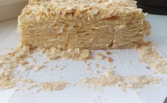 Наполеончики, от которых не остается крошки: простой рецепт на скорую руку — нужны пласт теста и 20 минут Наполеончики, от которых не остается крошки: простой рецепт на скорую руку — нужны пласт теста и 20 минут